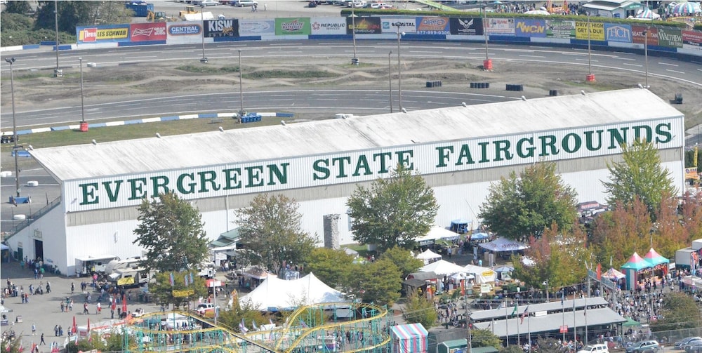 Fairground Inn Monroe WA 1/50