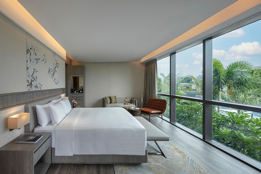 Dusit Thani Laguna Singapore 18/65
