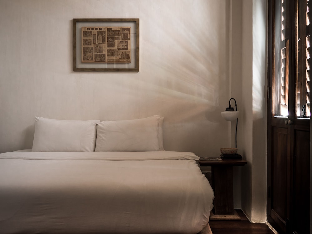 Ren I Tang Heritage Inn 24/67