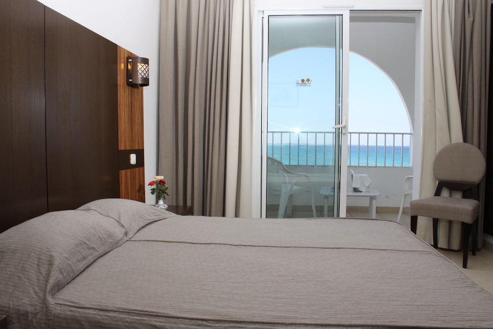 El Mehdi Beach Resort 21/84