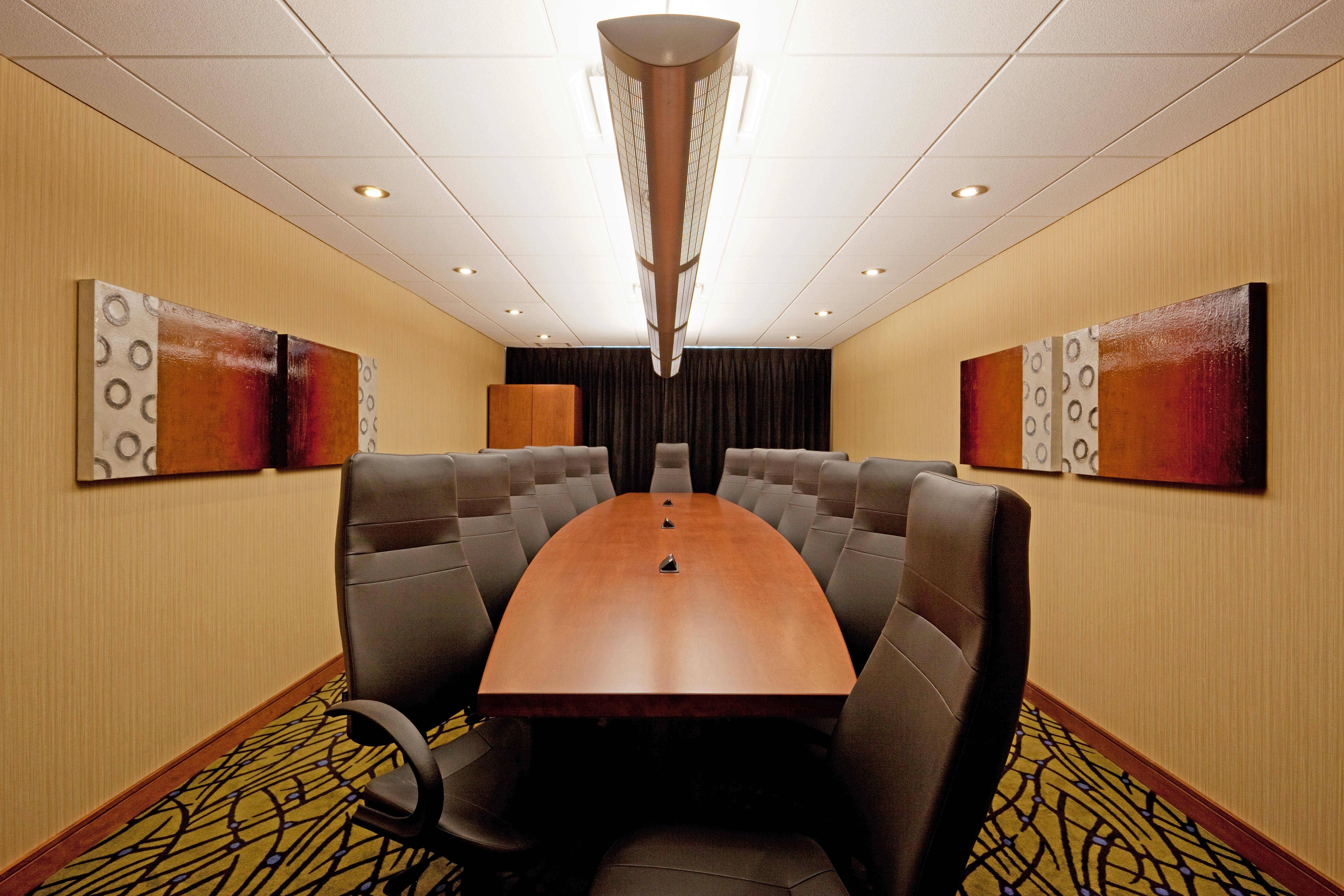 Holiday Inn Saint Hyacinthe 68/74