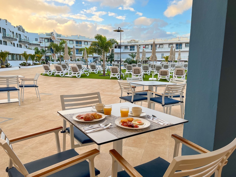 Hotel Cordial Marina Blanca 27/41