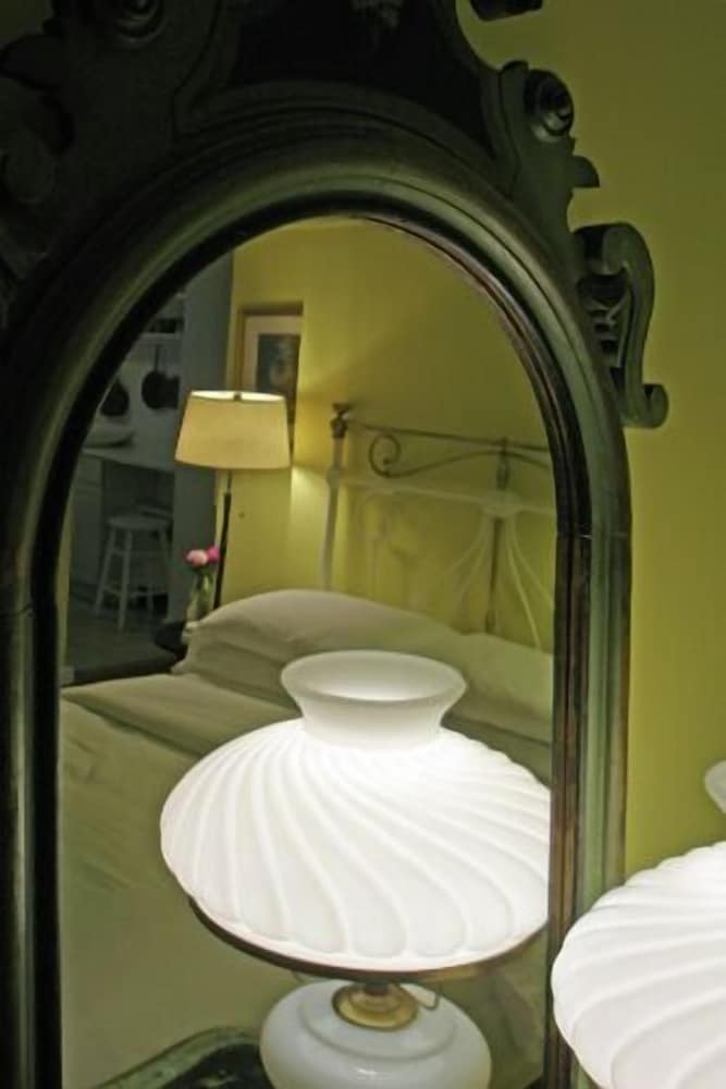 Incentra Village Guest House 27/50