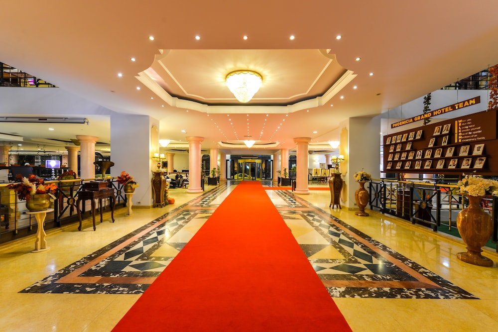 Phoenicia Grand Hotel 61/74