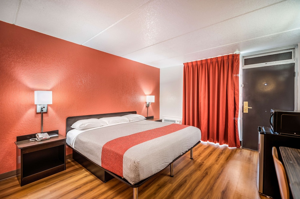 Motel6 Henderson, TX 23/44