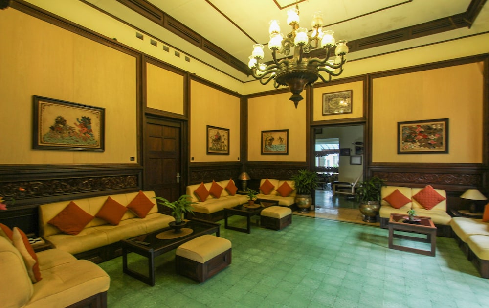 Duta Guest House 28/48
