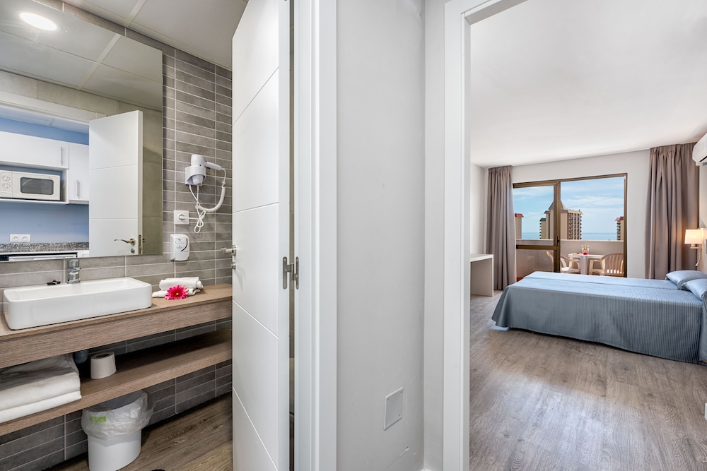 Apart Hotel Veramar 12/67