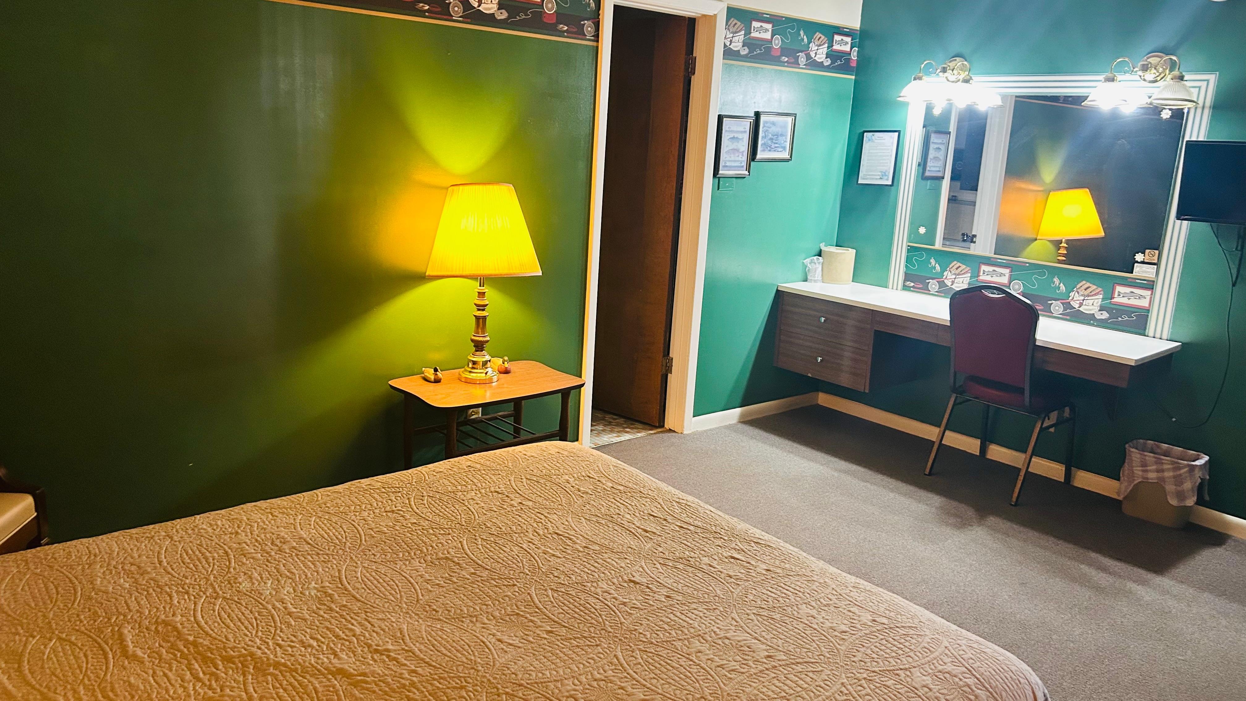 Victorian Inn Motel & Suites 20/48