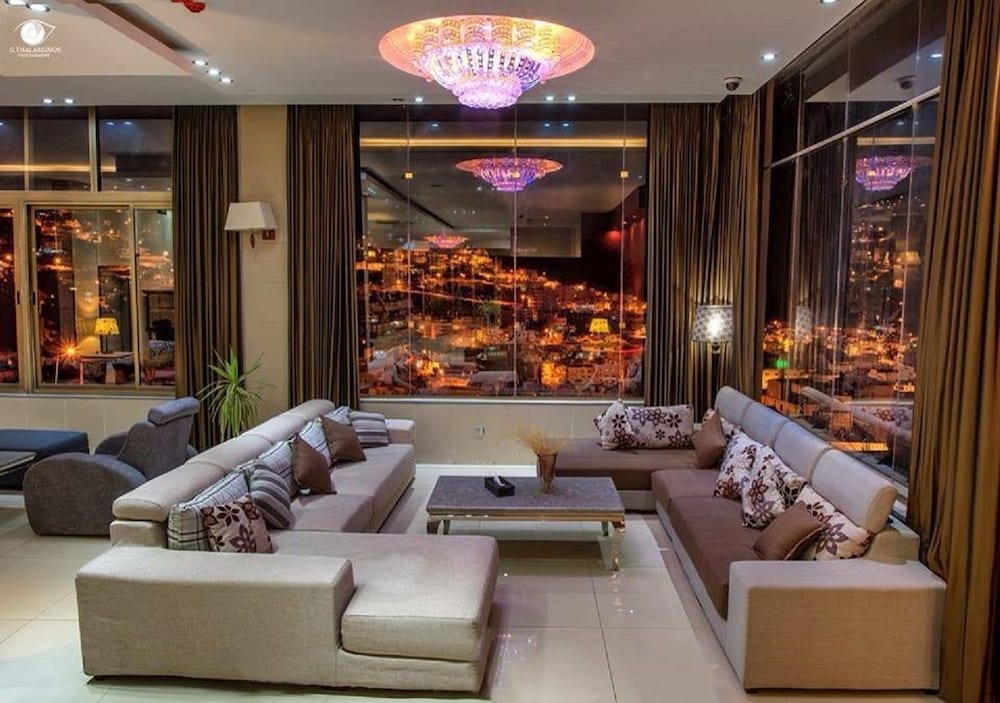 Tetra Tree Hotel 24/43