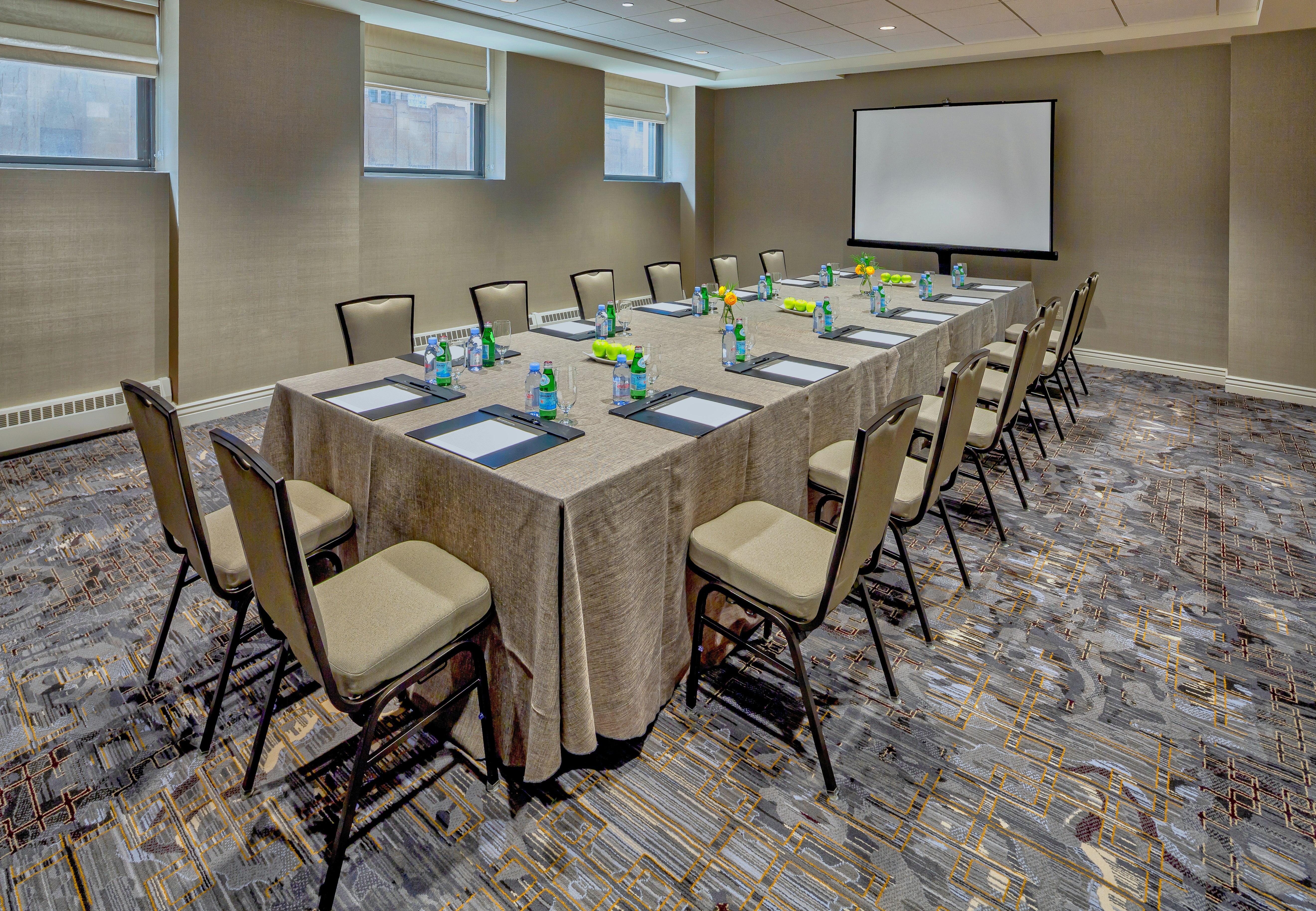 Intercontinental Chicago Magnificent Mile 43/50