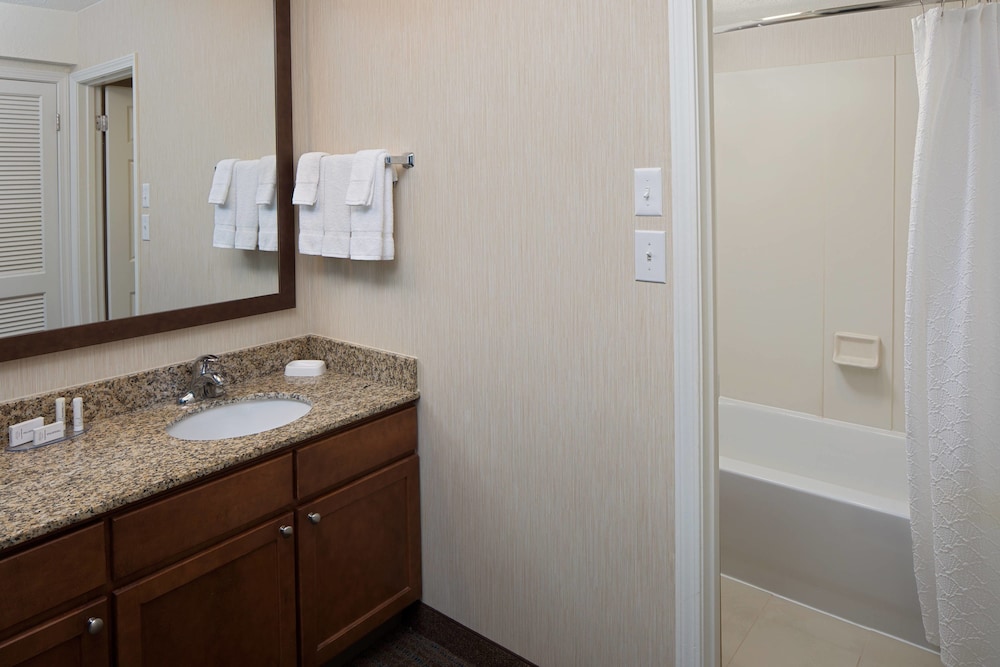 Residence Inn Louisville East 9/46
