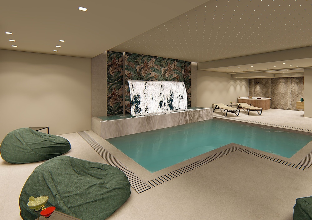 Ionian Plaza Hotel 30/50