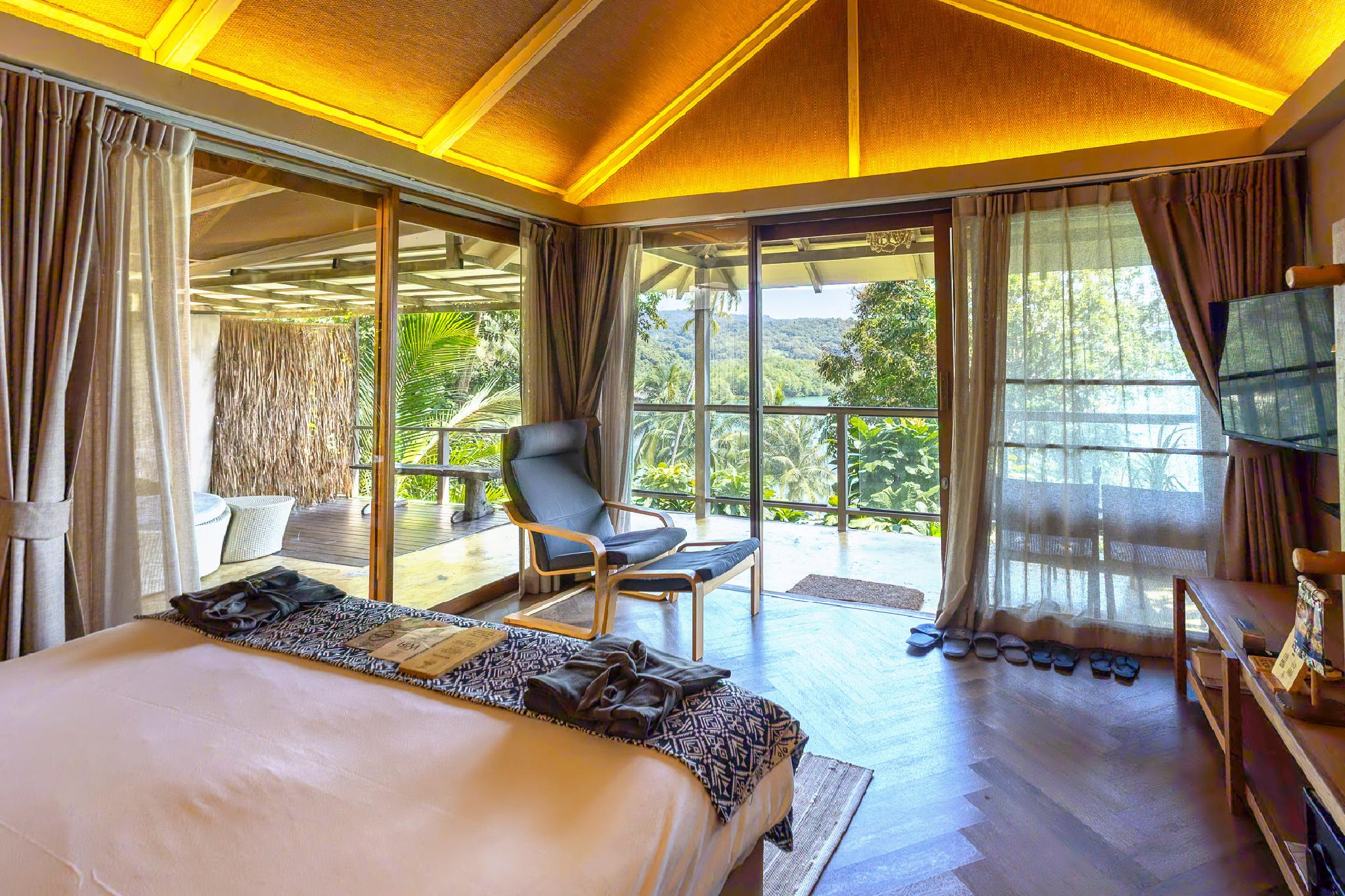 Deluxe, Chalet, King Bed, Sea View