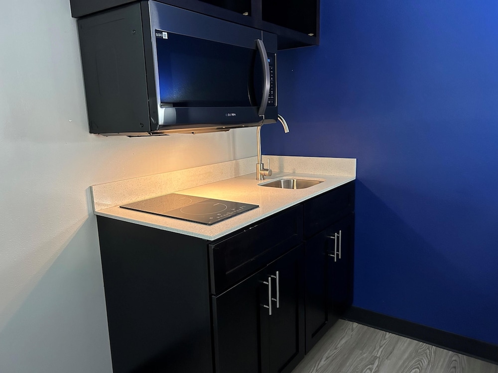 SureStay Studio by Best Western Rowland 31/41