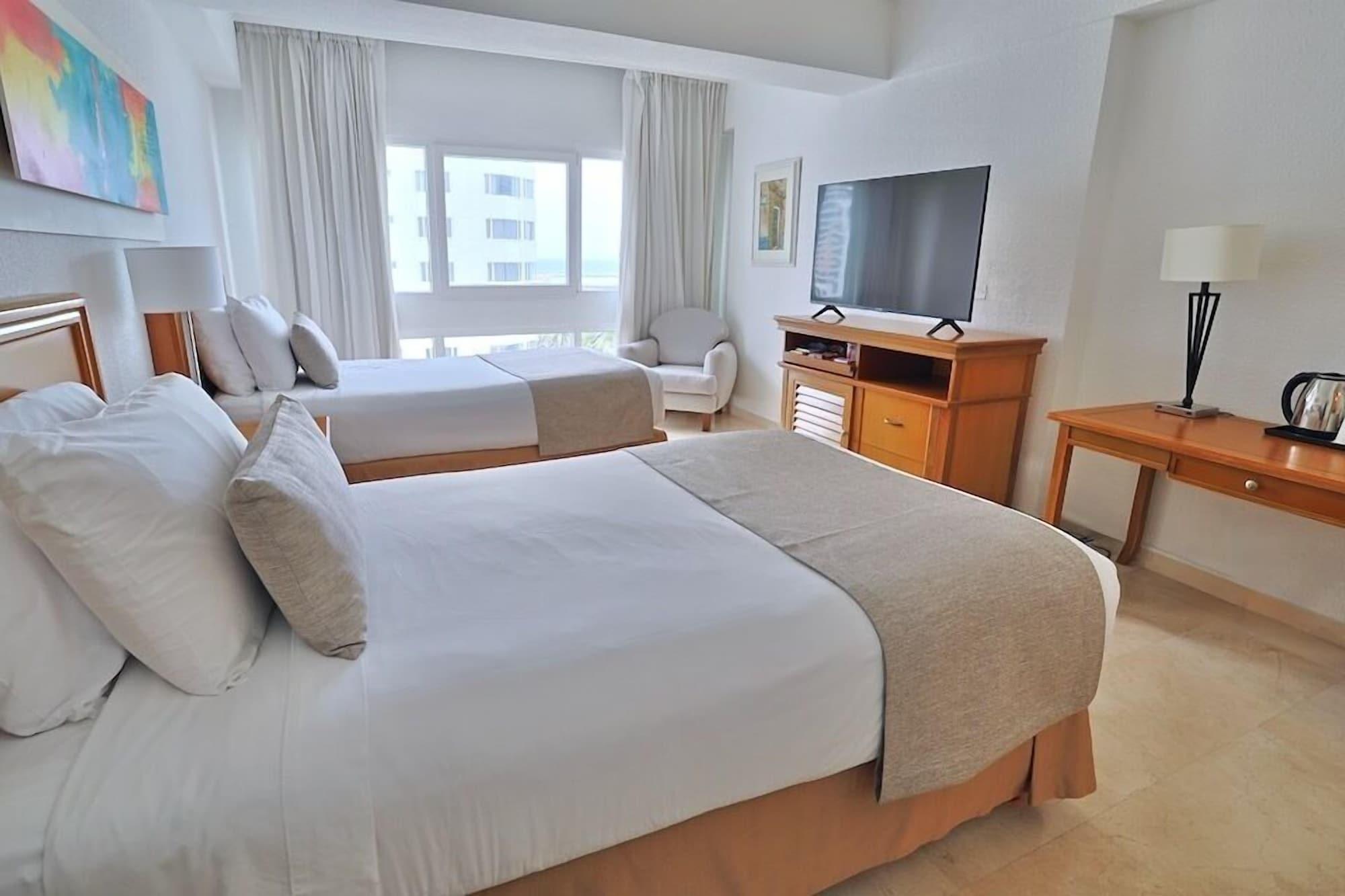 Executive, Multiple Beds