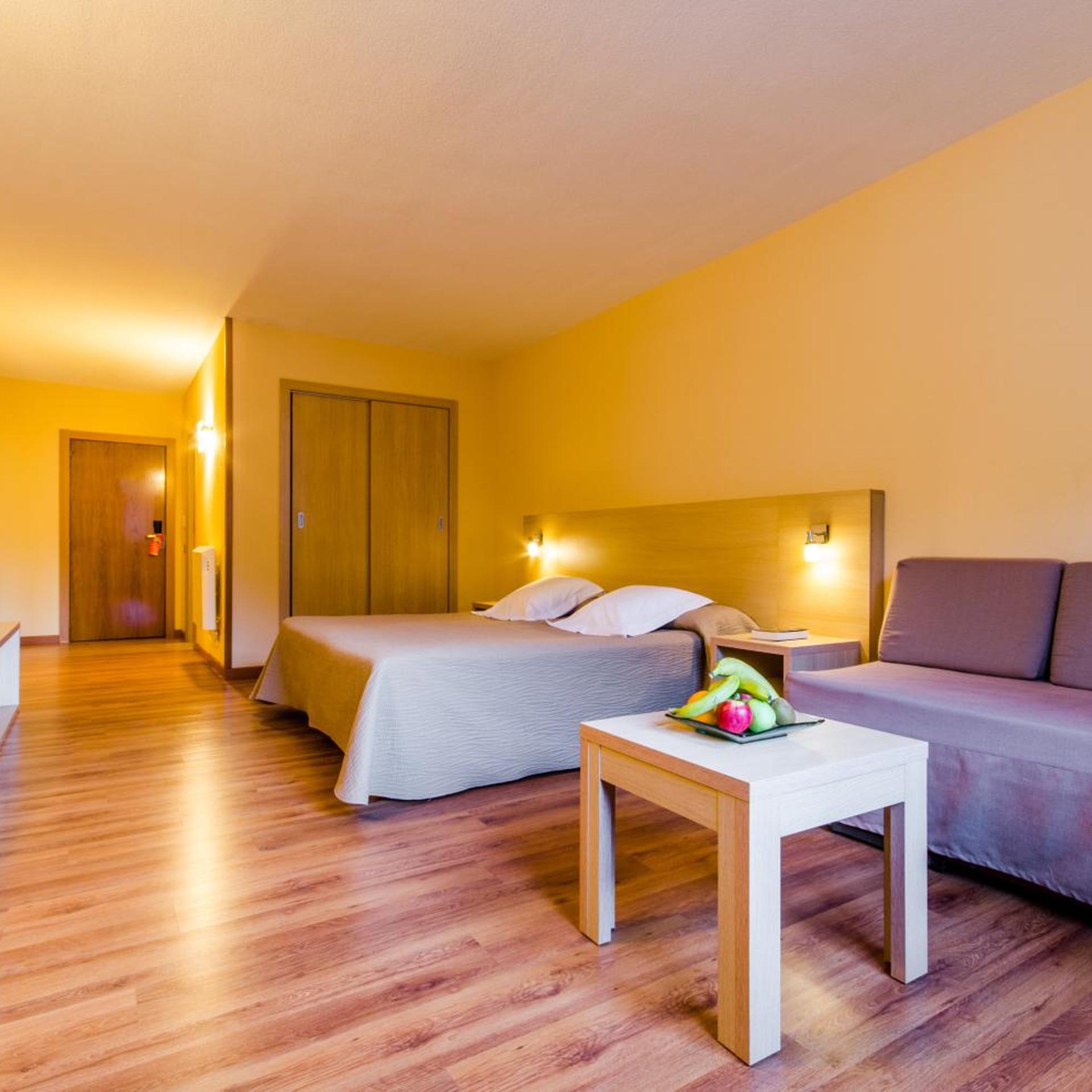 غرفة ثلاثية بسرير فردي بإطلالة على الجبل، Panorama Hotel 3/10