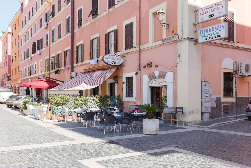 B&B Piazza Fratti 55/69