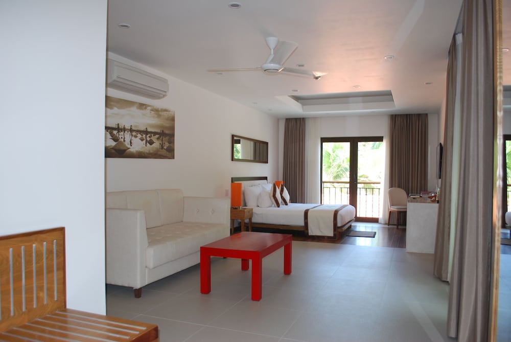Allezboo Beach Resort And Spa 10/50