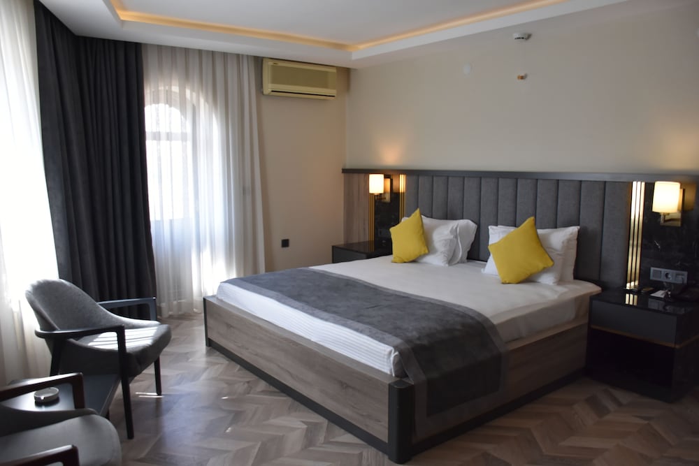 UK Ankara Hotel 12/46