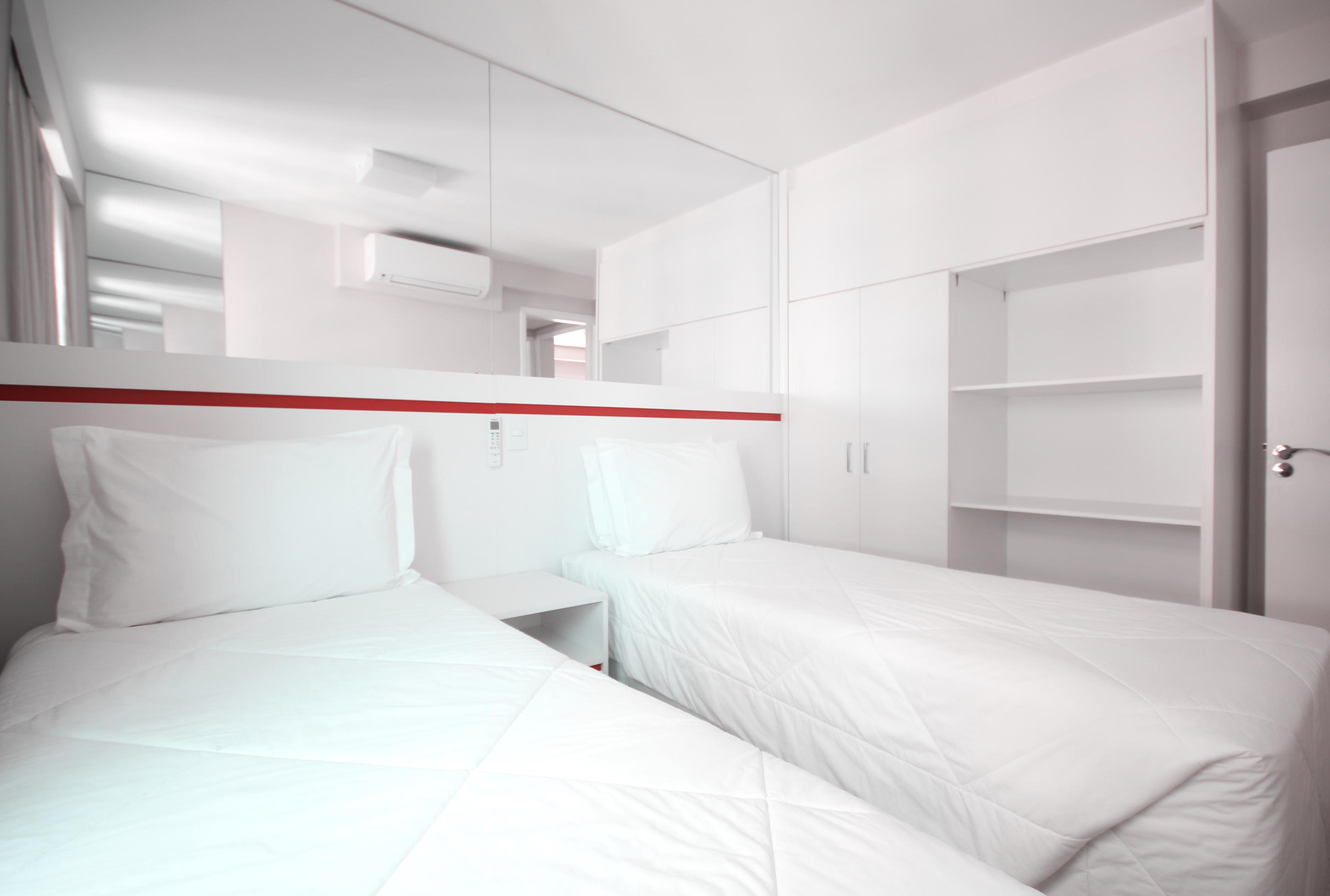 2 Bedrooms, Super, Apartment