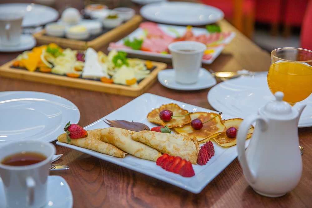 Grand Midway Hotel Baku 46/55