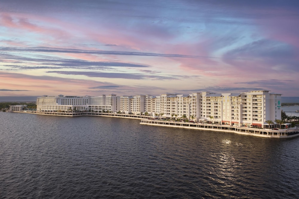 Sunsuites Villas at Sunseeker Resort, Curio by Hilton 45/50