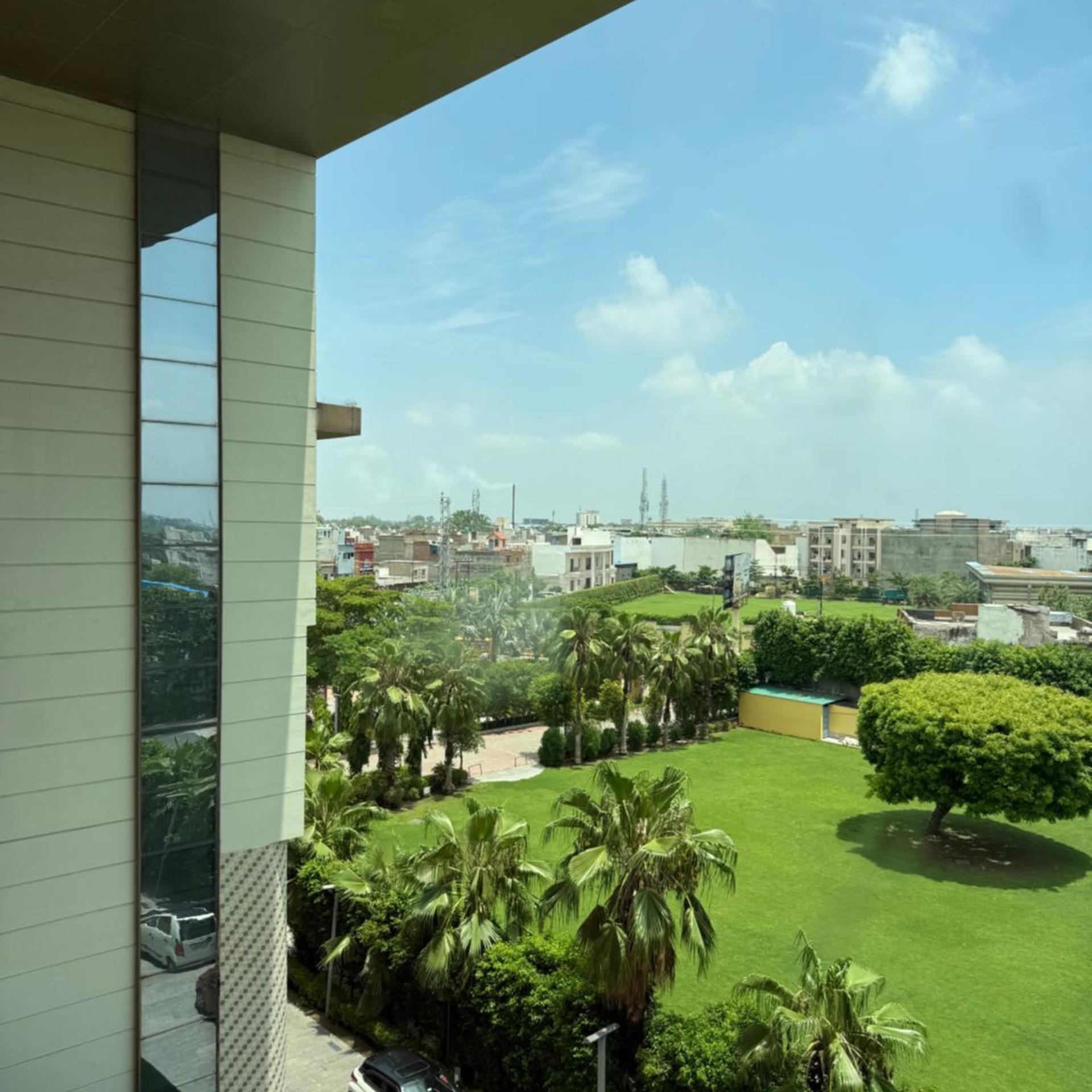 HOTEL BRIJWASI LANDS INN 43/55