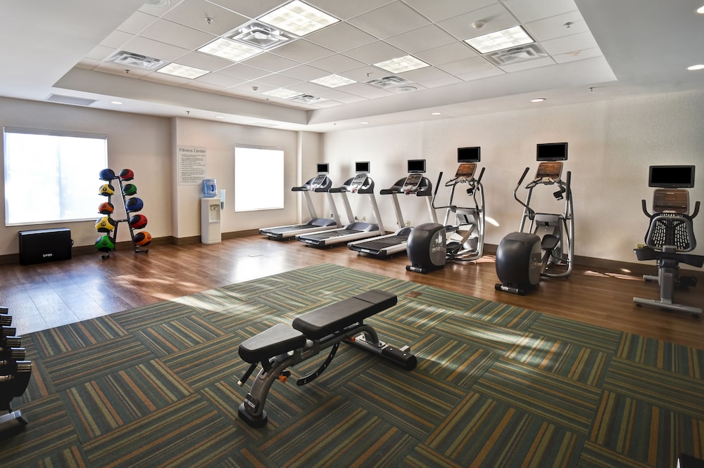Holiday Inn Express Suites Schererville 33/57