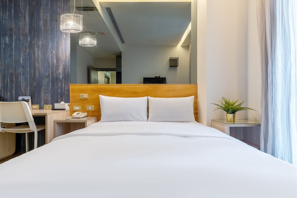 CHECK inn Express Taichung Fuxing Hall 2 23/42