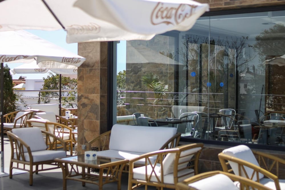 LB Lebrija Hotel & Terrace 52/65