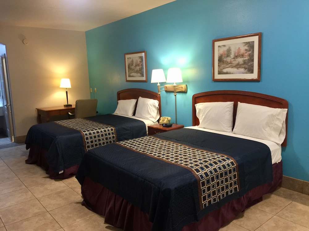 Knights Inn & Suites City Center Edinburg/McAllen 7/22