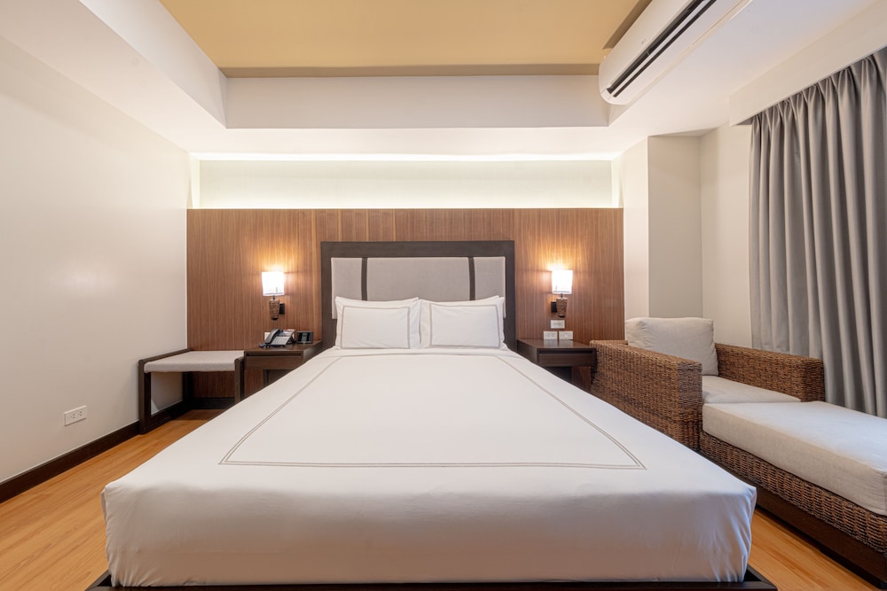 CLASSIC, QUEEN BED