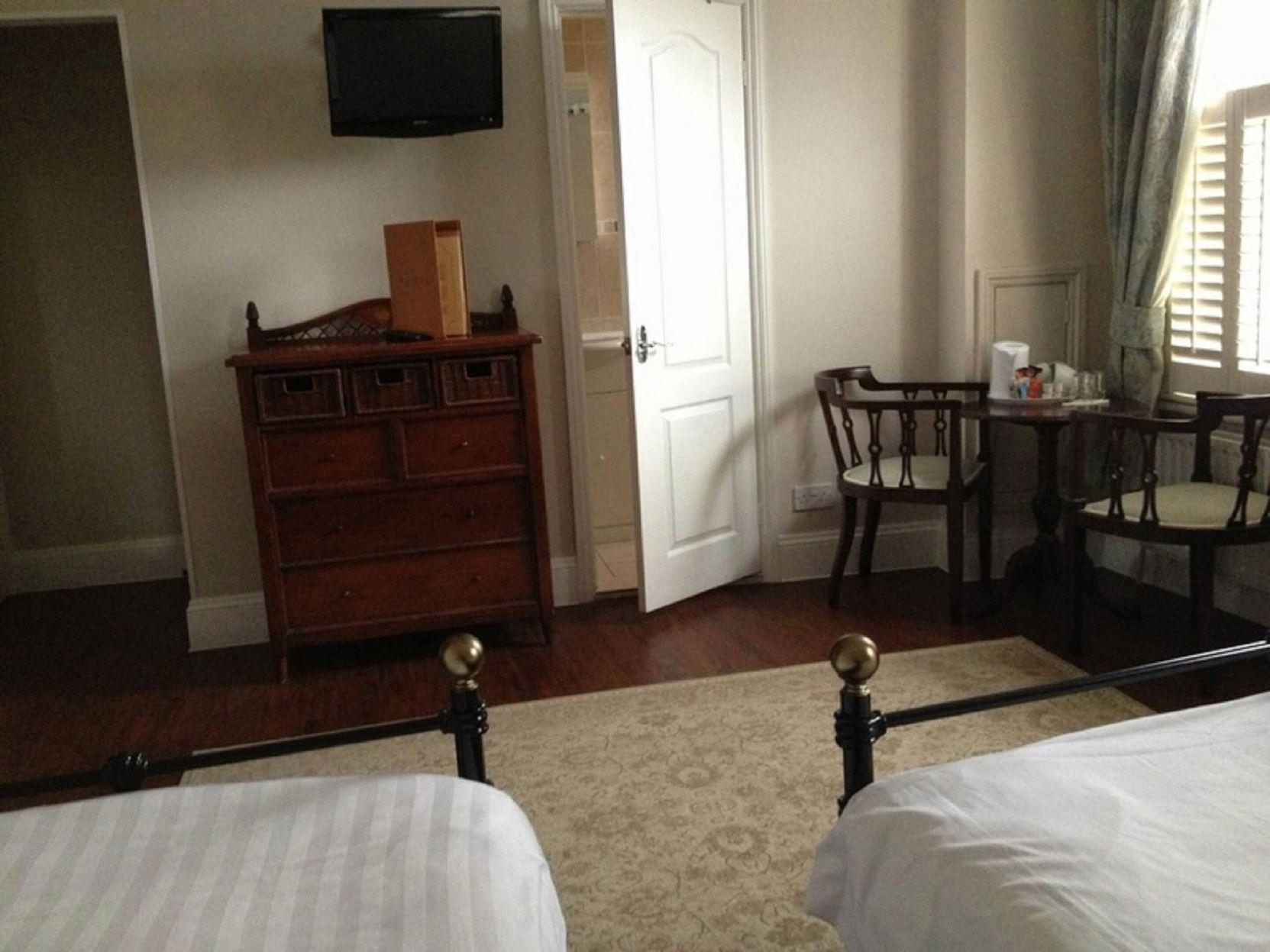 Standard, Twin Beds