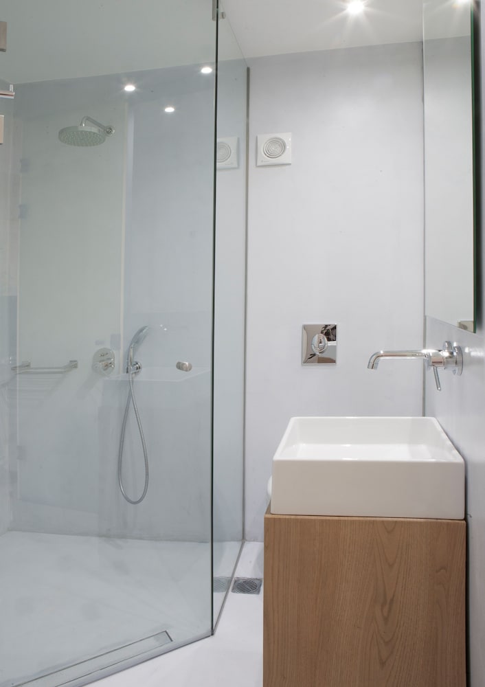 Aethrion Boutique Homes 48/50
