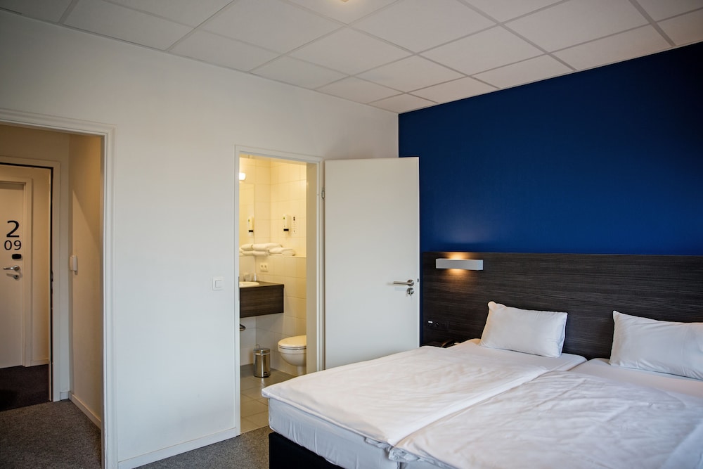 Antwerp Harbour Hotel 12/59