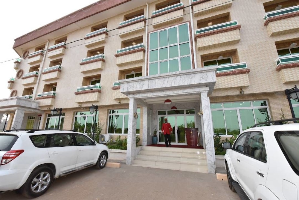 Adamaoua Grand Hotel 3/81