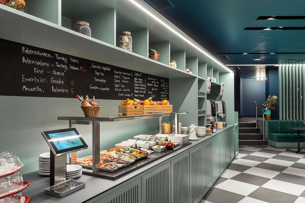 Premier Inn Wien City Hauptbahnhof 40/52