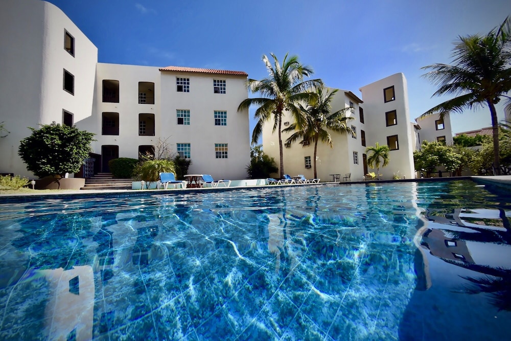 Santa Maria Hotel And Suites 41/47