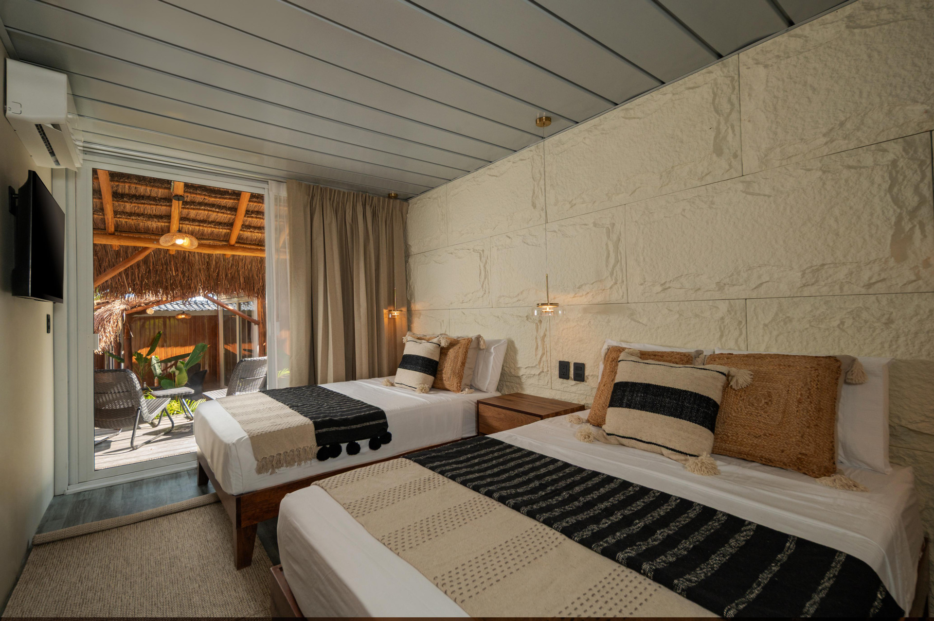 Suite, Double Bed, Garden View
