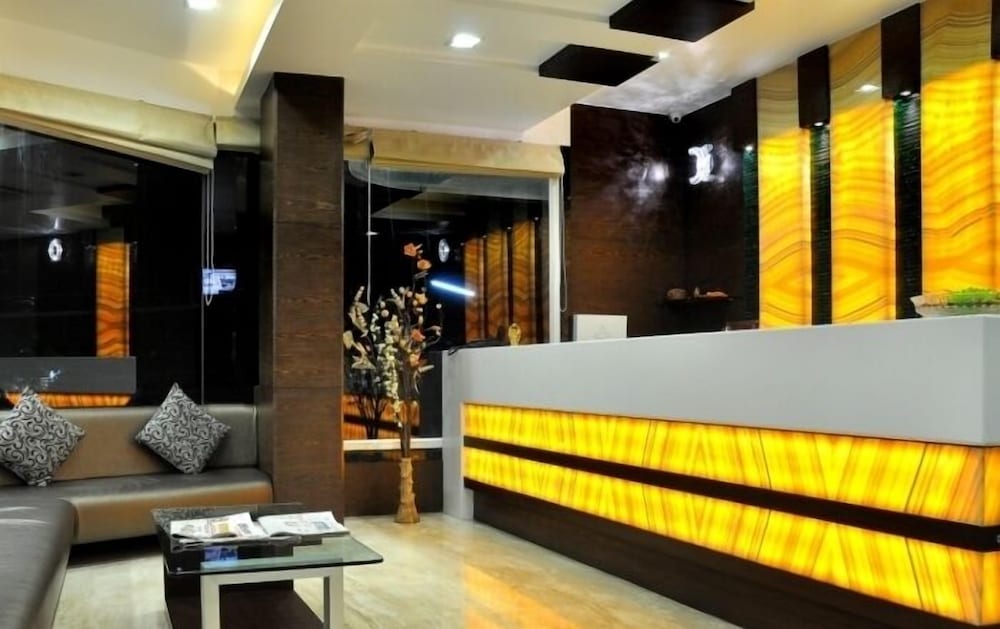 Hotel Shree Narayana 3/28