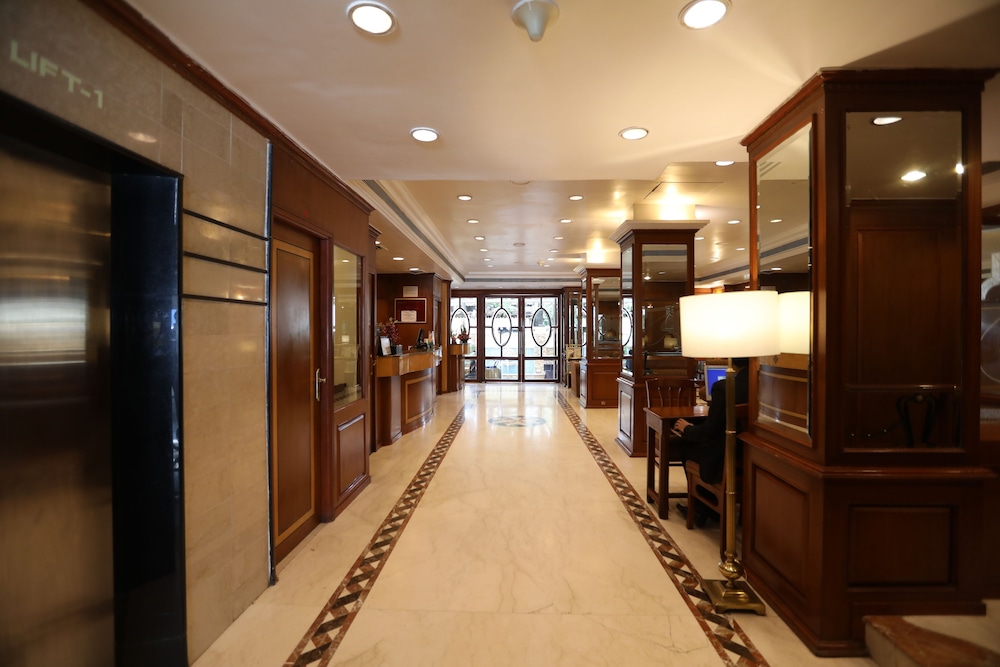 CITIZEN HOTEL 33/65