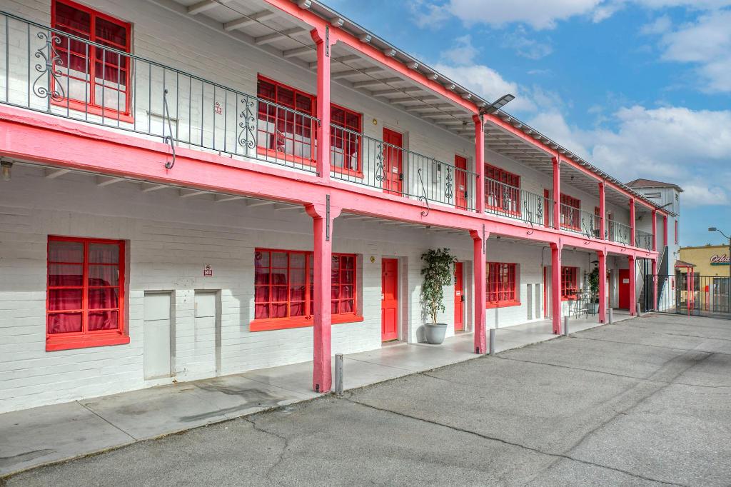 MIXED DORM, 6 BEDS