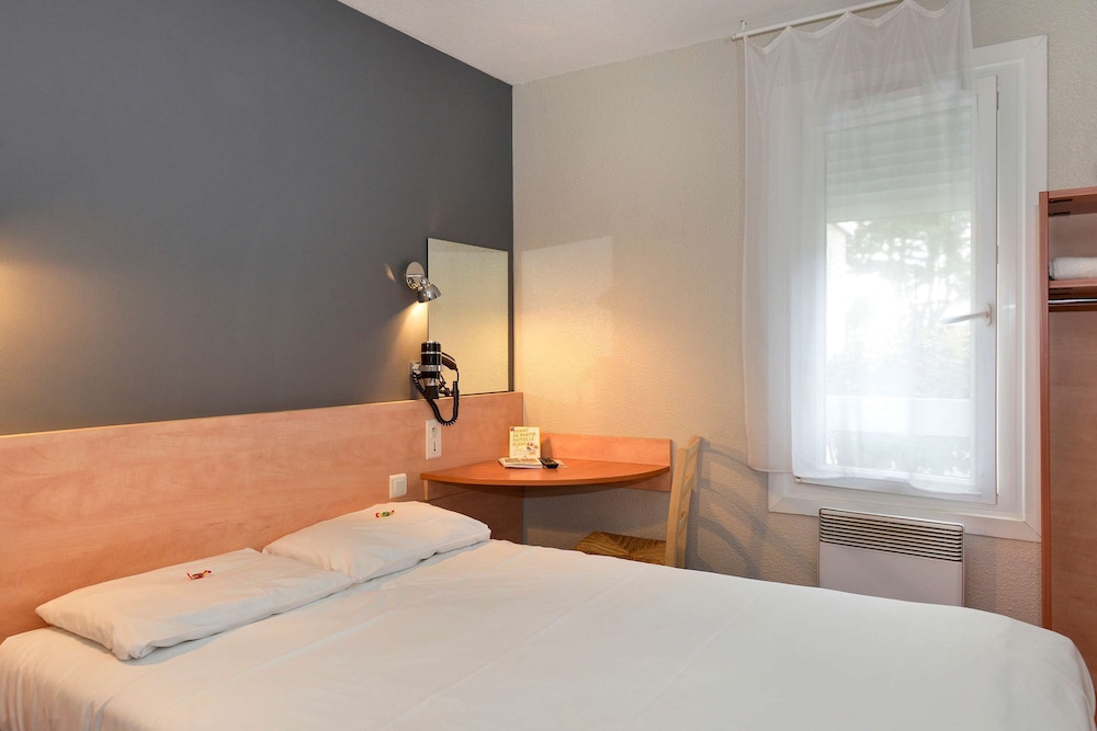 KYRIAD DIRECT Orleans - La Chapelle St Mesmin 13/57