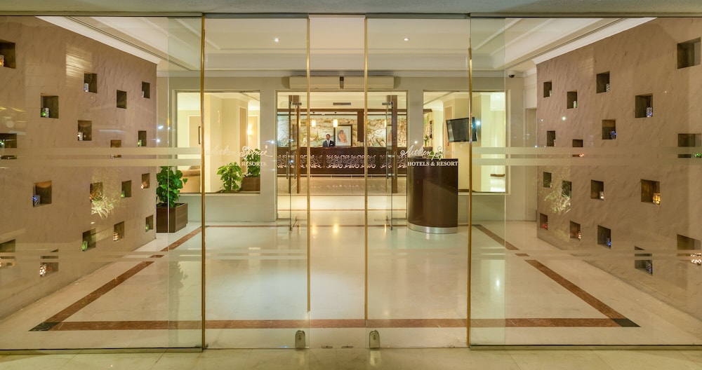 AL FALAJ HOTEL 32/60