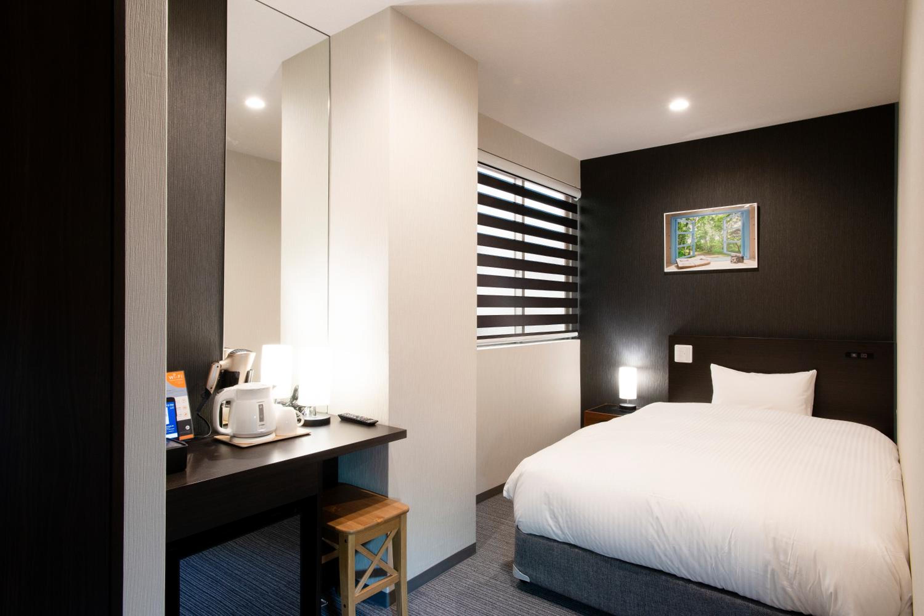 Semi Room, Standard, Single, Semi Double Bed