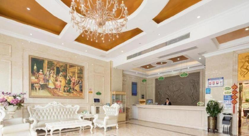 Vienna Hotel (Shenzhen Bantian Vanke Diwuyuan) 14/49