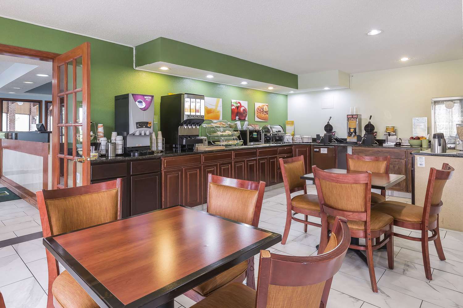 Quality Inn Sycamore - DeKalb 31/43