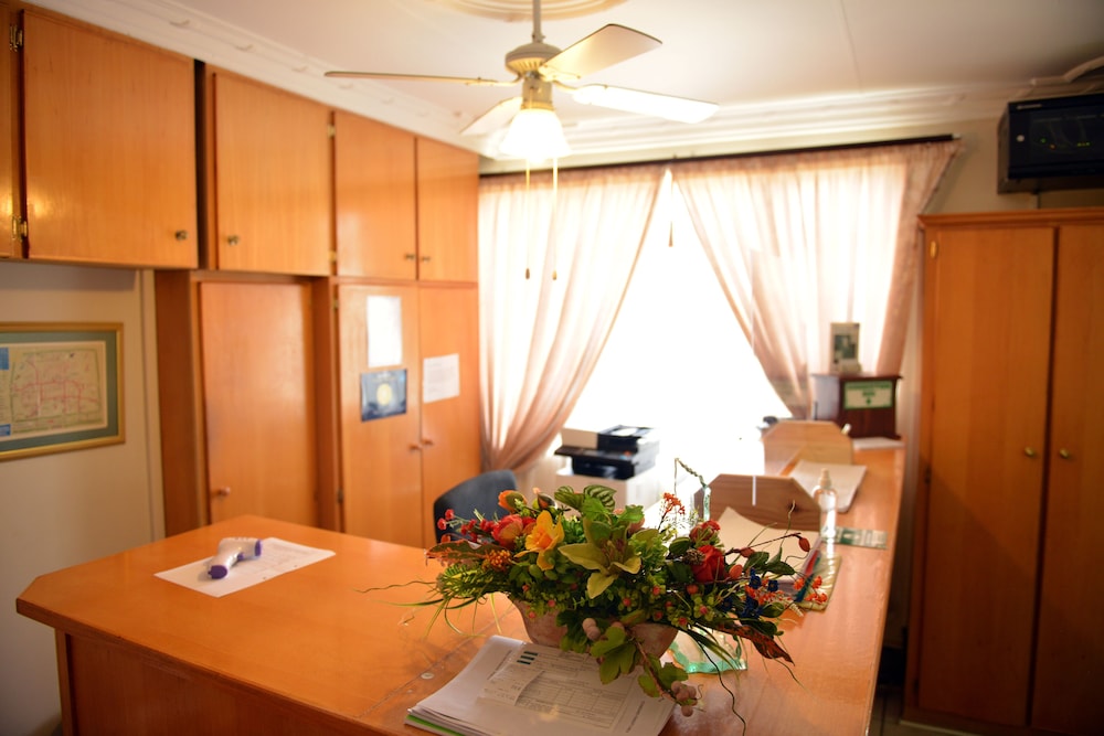 Rita Guest House 3/34