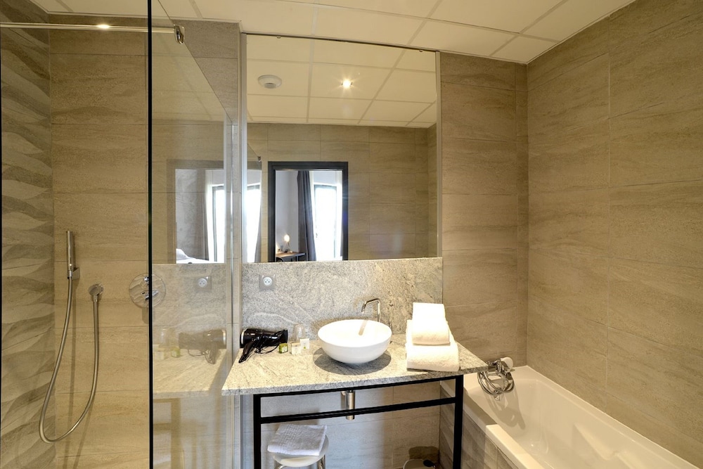 Hotel Victor Hugo Spa 37/76