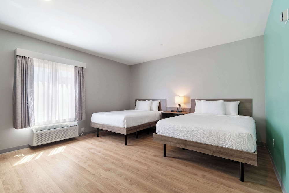 ECHO Suites Extended Stay by Wyndham Dallas Plano/Richardson 28/62